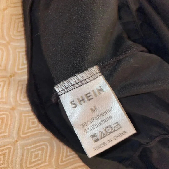 SHORT SLEEVE OFF THE SHOULDER RUCHED SKIRT BODYCON DRESS SIZE M BLACK - Picture 5 of 12